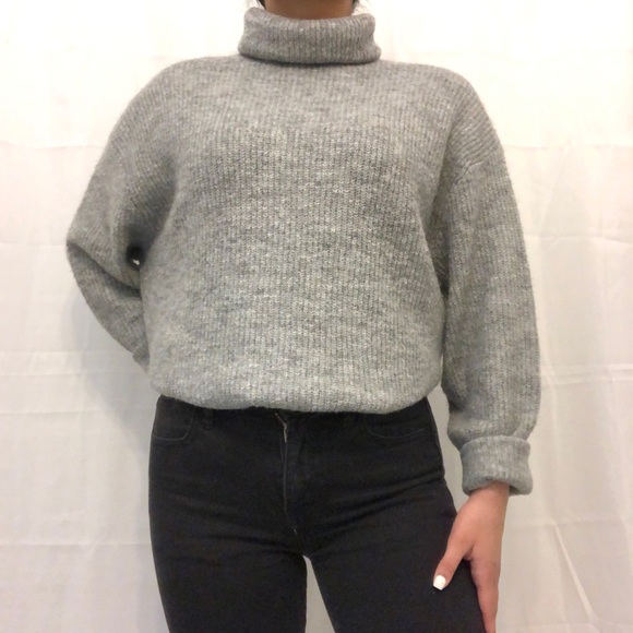 h&m grey knit turtleneck sweater - Picture 1 of 4